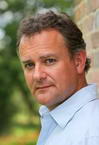 Hugh Bonneville photo